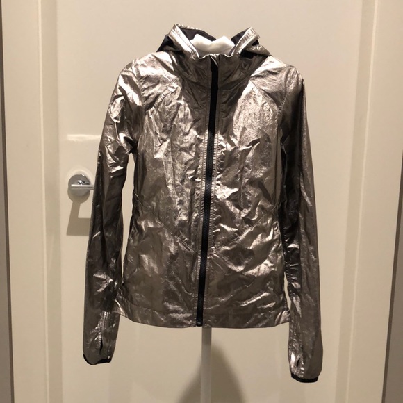 Ivivva girl’s iridescent windbreaker - Picture 1 of 12